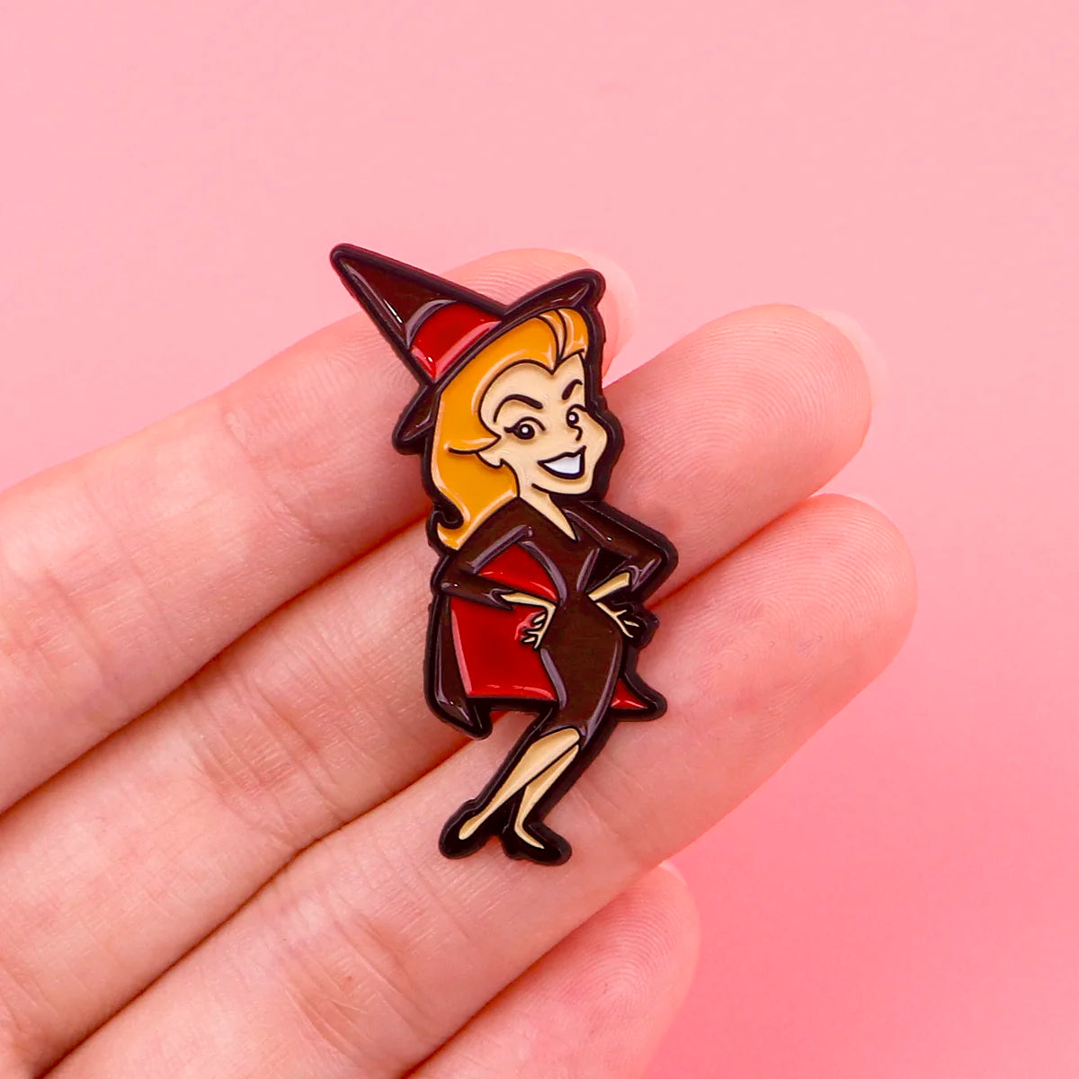Halloween Witch Enamel Pin Brooch Pines Lapel Pins Badge on Backpack Clothing Accessories Punk Jewelry Party Cosplay Gifts SS69