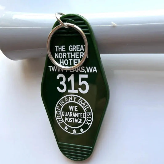 THE GREAT NORTHERN HOTEL TWIN PEAKS 315 KeyChain Keyring Tag Key Chains TV Show The Office Fans Funny Accessory SS69