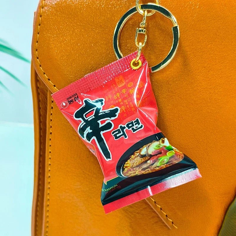 Simulation Instant Noodles Keychain On The Phone Mini Snacks Pendant Bag Pendant Christmas Gifts For The New Year - SS69