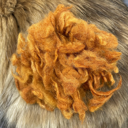 Pure Curled Alpaca Fiber – 100g/3.53oz Dyeing with Materials, Clean and Medium-Soft Texture Multi-Use Wool Curls, Ideal for Felting, Yarn Spinning, Knitting Projects, Art Dolls, Textile Figures, Tapestry Accents, Home Decor SS69