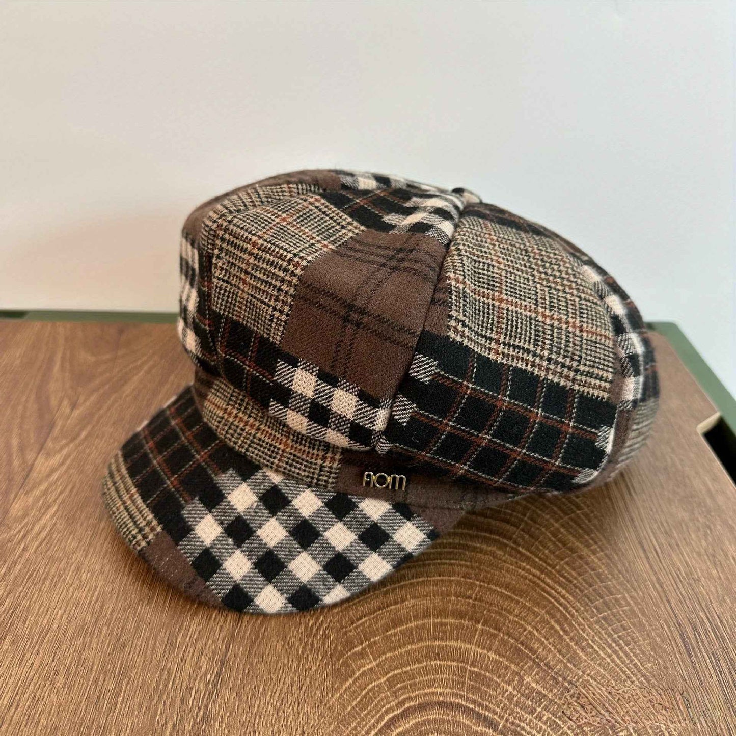 Vintage Plaid Beret Cap - Unisex Autumn/Winter British Style Painter Hat - Fabric, Stripe Craftsmanship, Inelastic, Packable, Random Print Position