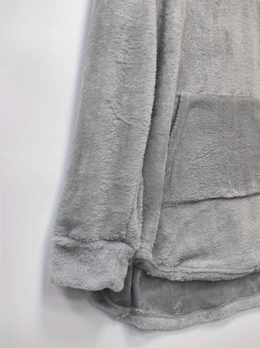 Plus Size - A Group of Dogs with a Letter Print on The Back, Featuring a Thick Fleece Set for Plus-Size Women'S Autumn And Winter Loungewear.