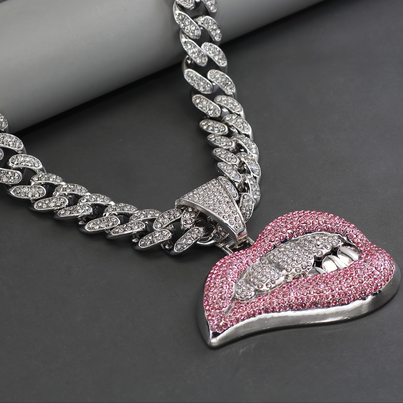 1 PCS Shiny Lip Pendant with Ice Cuban Chain Miami Necklace Men's and Women's Hip Hop Pendant Necklace SS69