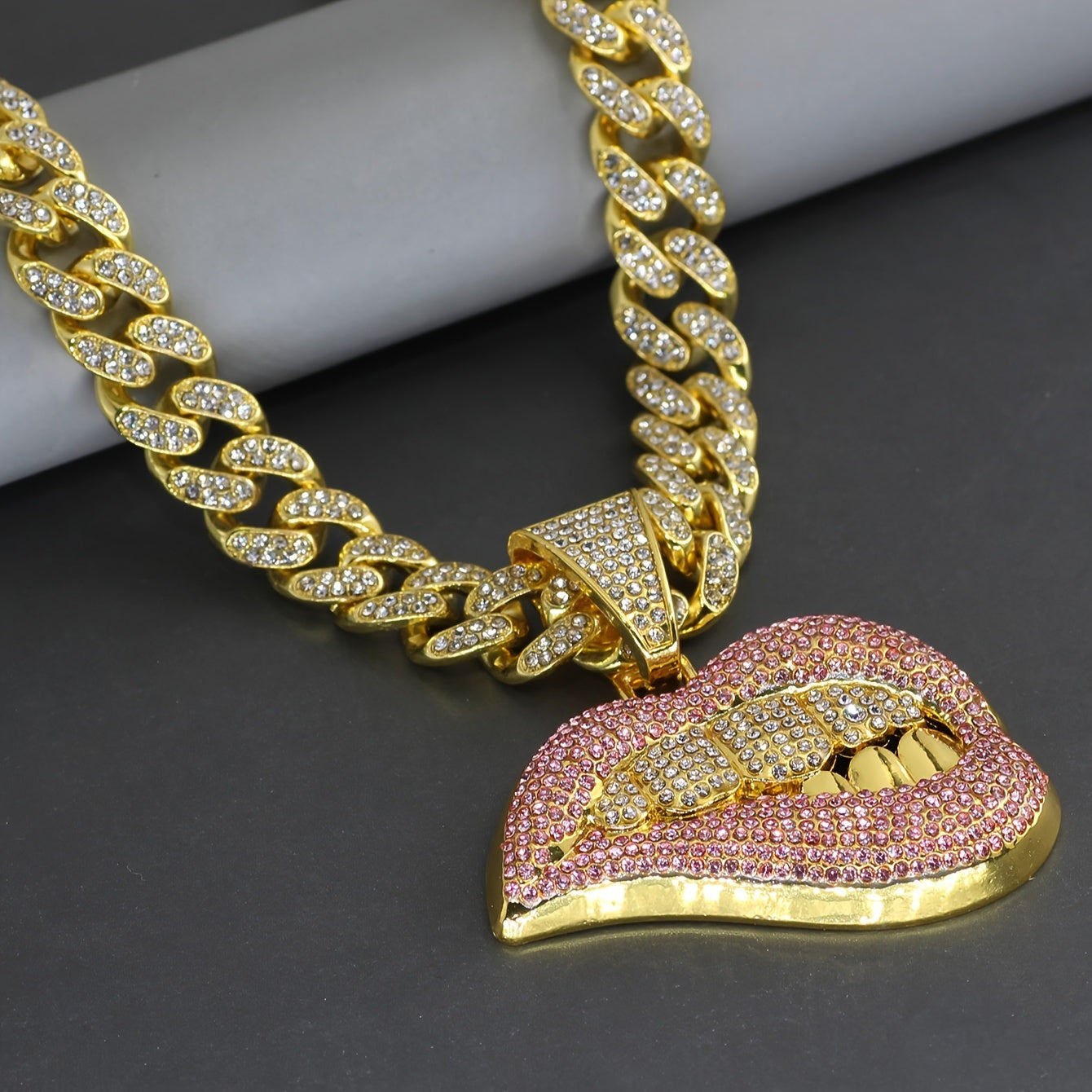 1 PCS Shiny Lip Pendant with Ice Cuban Chain Miami Necklace Men's and Women's Hip Hop Pendant Necklace SS69