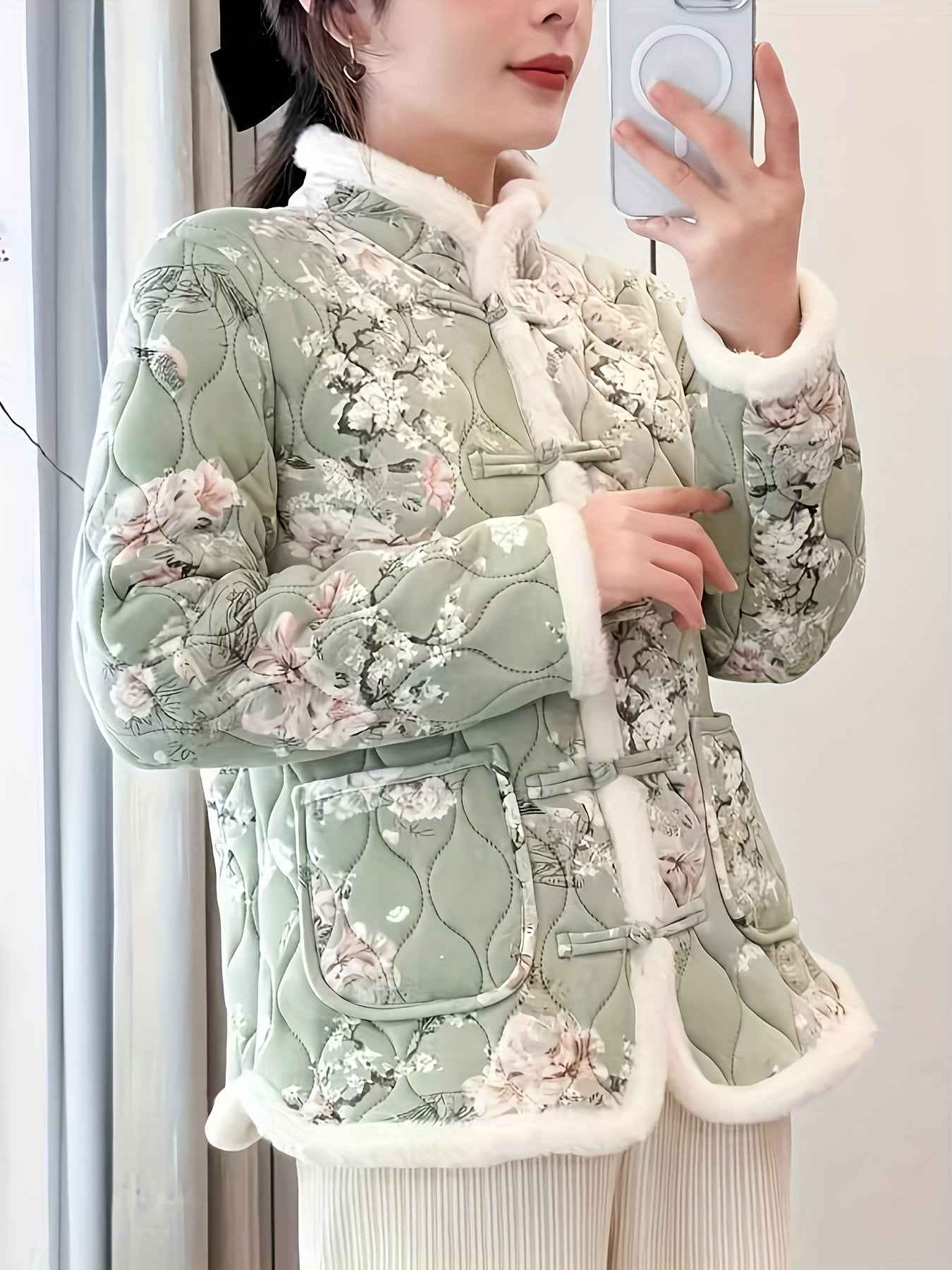 Plus Size, Women's Chinese Style Winter Coat with Cheona Collar (Standing Pronunciation) - Thick Padded Warm Jacket, Retro Button Front, Zipper Back Closure, Machine Washable Outerwear