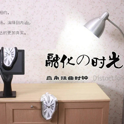 2024 New Novel Surreal Melting Distorted Wall Clocks Surrealist Salvador Dali Style Wall Decororation Home Garden Clock SS69