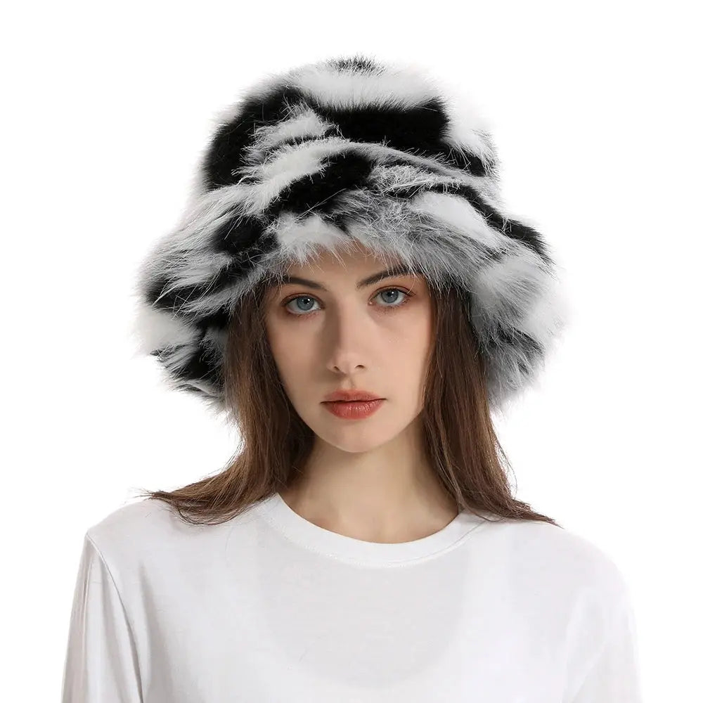 2025 New Winter Warm Faux Fur Bucket Hats For Women Outdoor Caps Soft Fleece Fisherman Cap Fluffy Earwarmer Ski Vacation Hats SS69