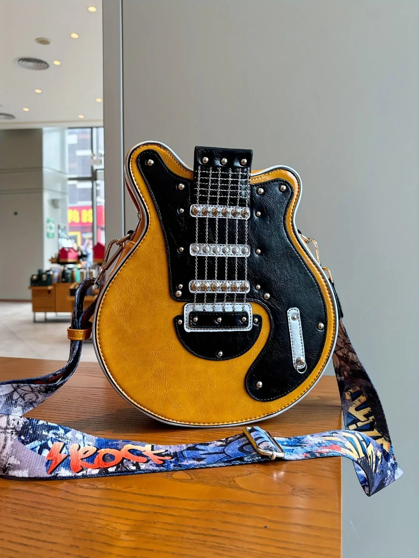 2025 Niche Guitar Shaped Y2K Style Bag, Novelty Crossbody Bag, Rivets Decor Trendy Shoulder Bag - SS69