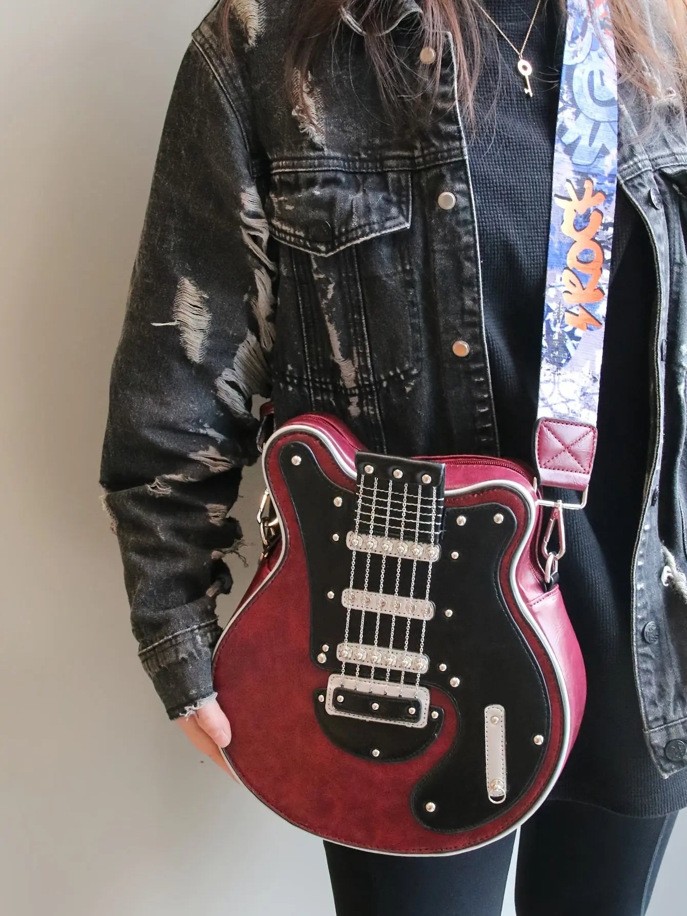 2025 Niche Guitar Shaped Y2K Style Bag, Novelty Crossbody Bag, Rivets Decor Trendy Shoulder Bag - SS69