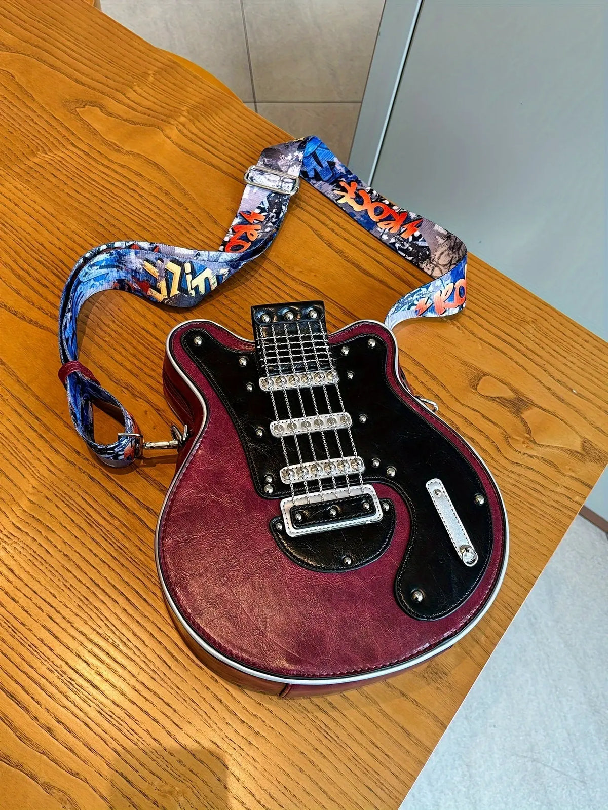 2025 Niche Guitar Shaped Y2K Style Bag, Novelty Crossbody Bag, Rivets Decor Trendy Shoulder Bag - SS69