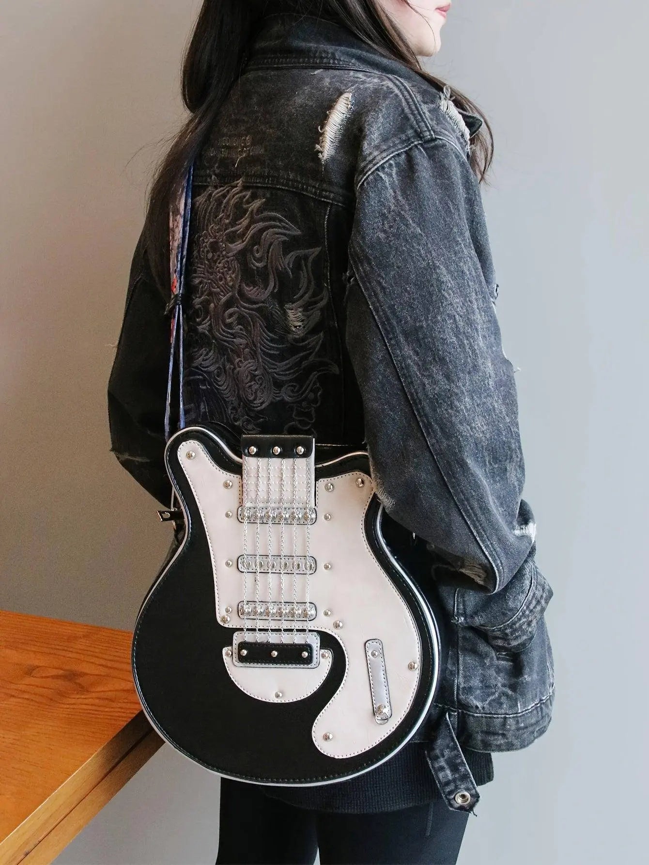 2025 Niche Guitar Shaped Y2K Style Bag, Novelty Crossbody Bag, Rivets Decor Trendy Shoulder Bag - SS69