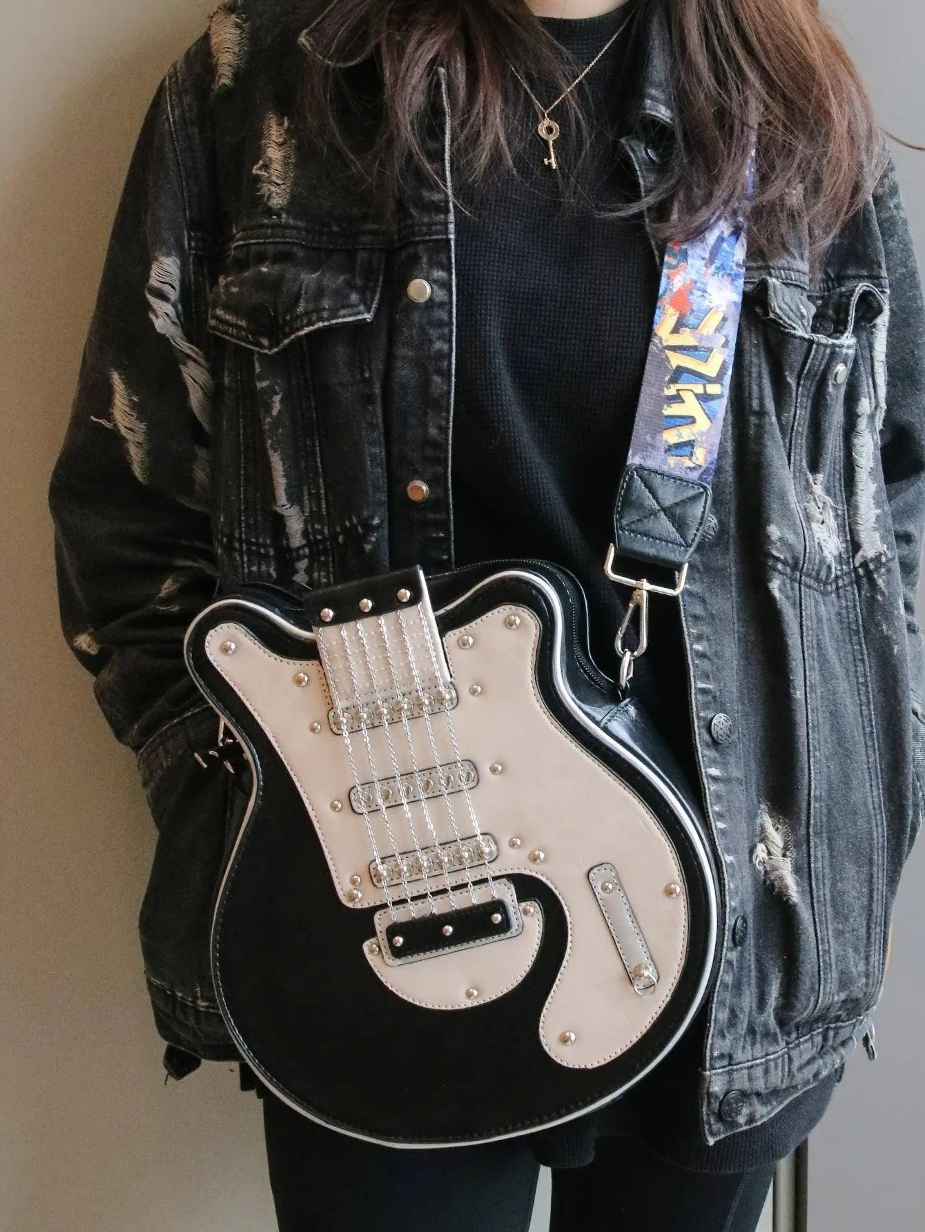 2025 Niche Guitar Shaped Y2K Style Bag, Novelty Crossbody Bag, Rivets Decor Trendy Shoulder Bag - SS69