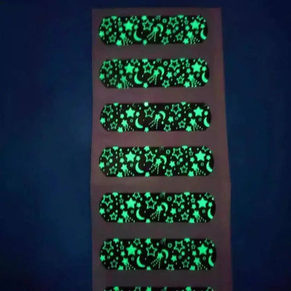 20pcs Cartoon Noctilucent Band Aid Luminous Sticking Plaster Night Glow Wound Dressing Patch Adhesive Bandages Woundplast SS69