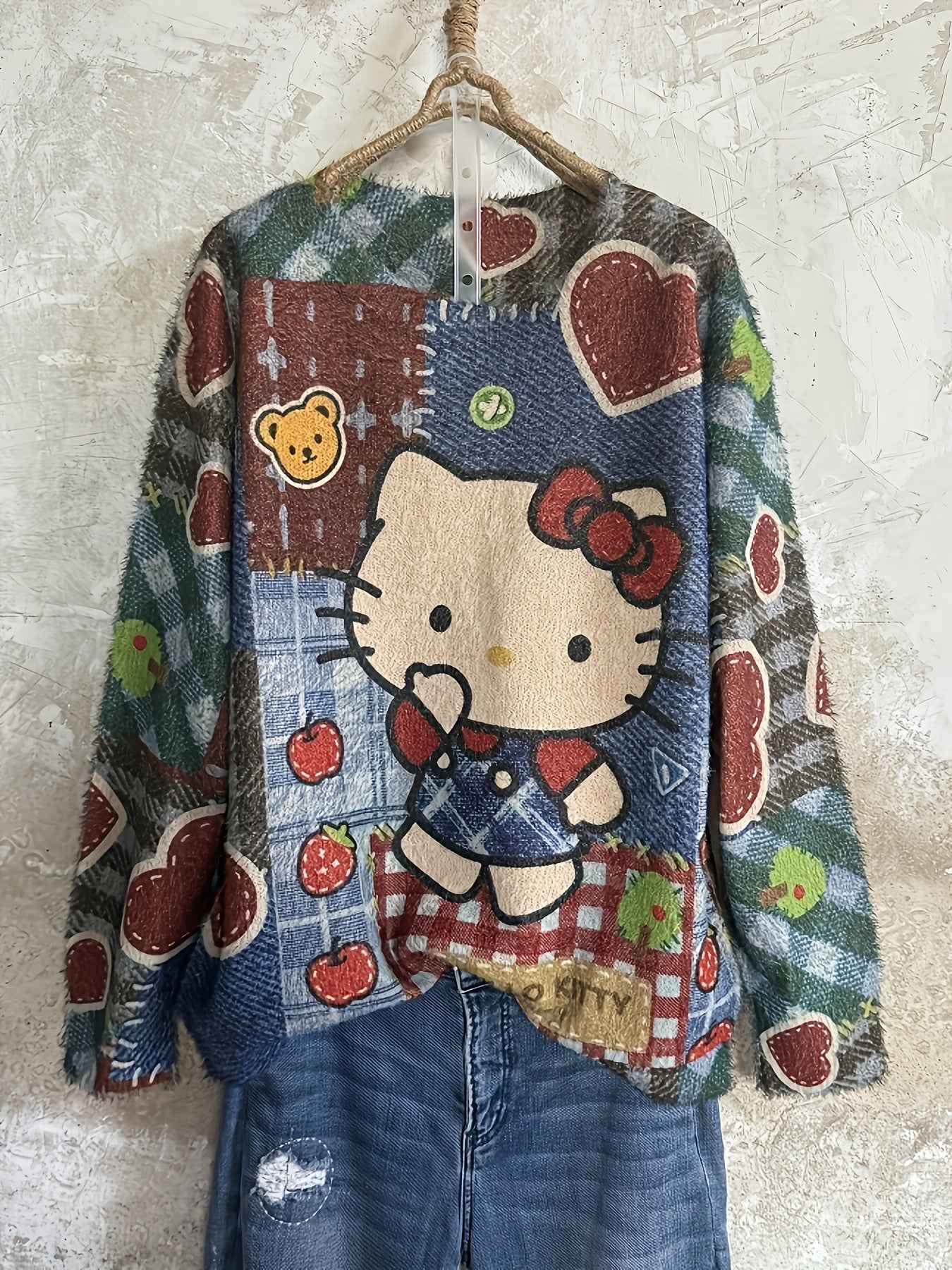 Plus Size, Women's Plus Size Elegant Oversized Plush Cat & Floral Sweater - Loose Fit Round Neck Long Sleeve Pullover, Cozy Winter Sweaters Suitable for Fall/Winter, Casual & Semi-Formal Wear