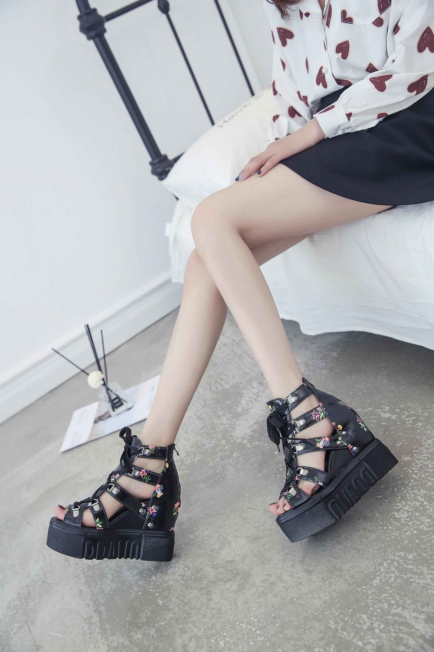 Women'S Chunky Platform Sandals - Slip-On High Heels with Lace-Up Back Zipper Closure, Non-Slip Platform Sole, Cushioned Insole - White Synthetic Cover Shoes for Parties, Weddings, Everyday - All-Day Comfort & Stability, Chun