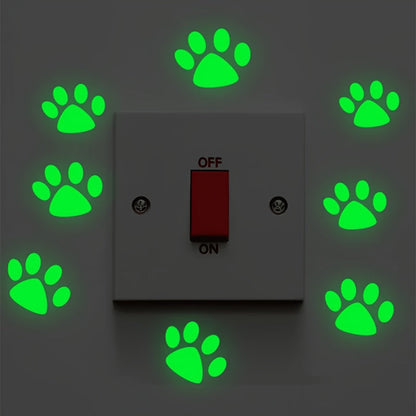 PawPals 1 Set Modern Glow-in-the-Dark Paw Print Wall Decals, Plastic Light-Up Animal Claw Stickers for Bedroom, Living Room, Entryway - Pet-Friendly Home Decor Switch and Light Wall Stickers SS69