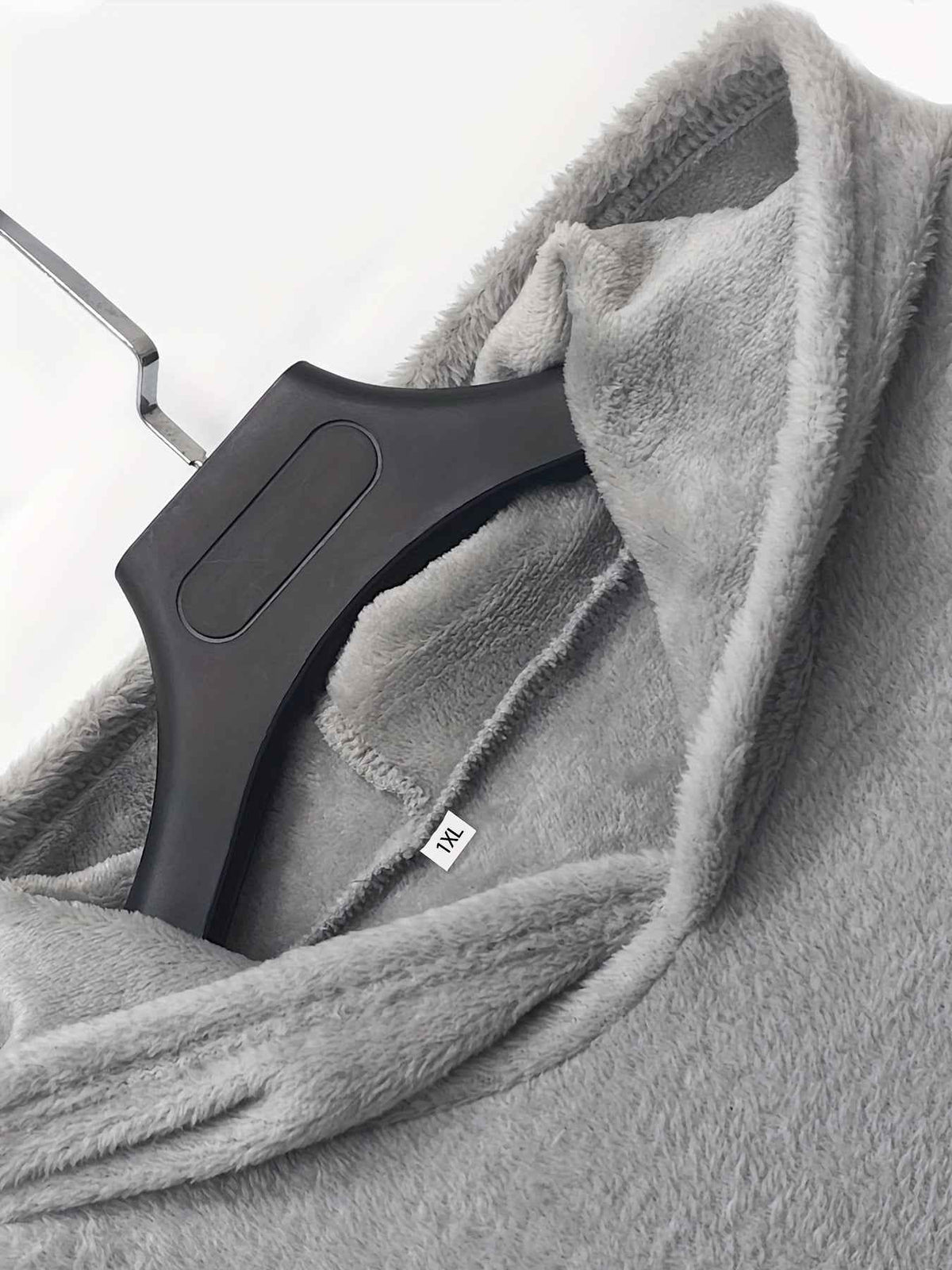 Plus Size - A Group of Dogs with a Letter Print on The Back, Featuring a Thick Fleece Set for Plus-Size Women'S Autumn And Winter Loungewear.