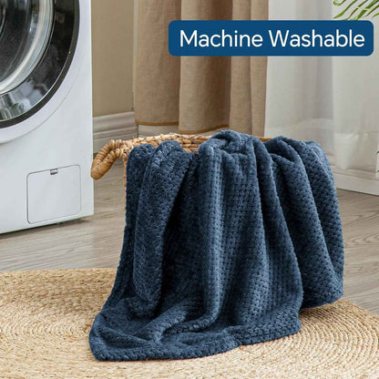 2-in-1 Ultra-Soft Flannel Travel Blanket with Pillow Travel Blanket Airplane Compact with Bag, Portable And Packable 2in 1 Jacquard Travel Pillow And Blanket Set, for Office, Sofa, Airplane & Car with Luggage Cover & Backpack