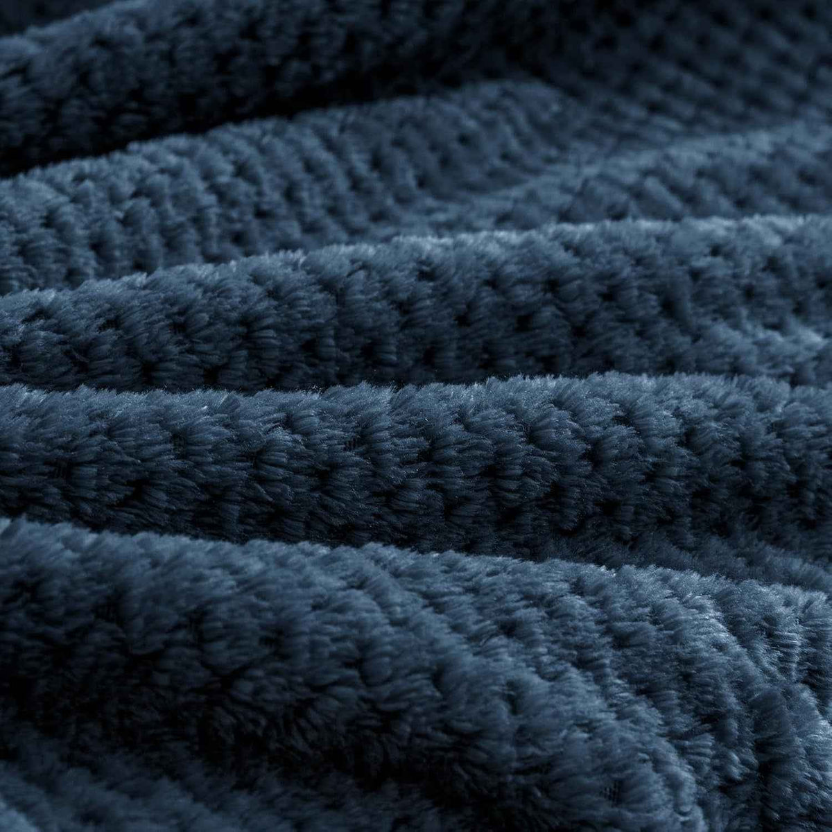 2-in-1 Ultra-Soft Flannel Travel Blanket with Pillow Travel Blanket Airplane Compact with Bag, Portable And Packable 2in 1 Jacquard Travel Pillow And Blanket Set, for Office, Sofa, Airplane & Car with Luggage Cover & Backpack