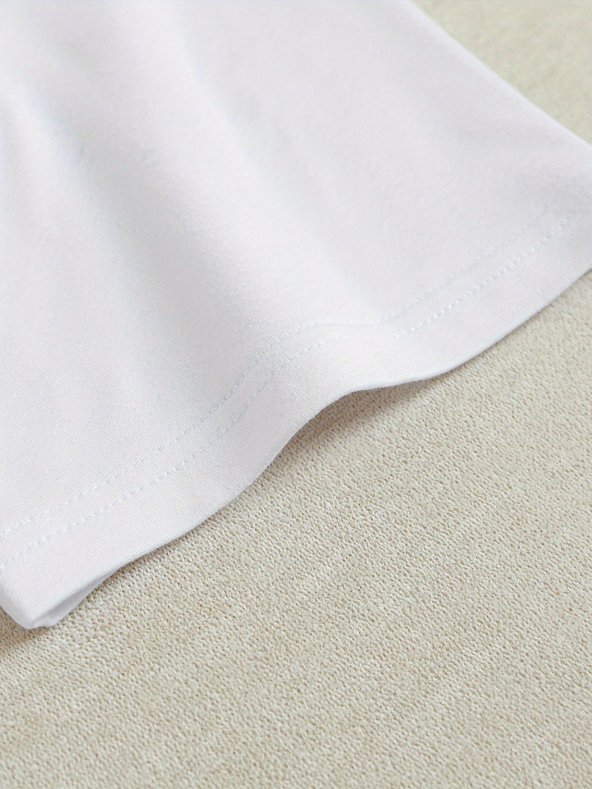 Blackpink Graphic Women's T-Shirt - Casual Short Sleeve Round Neck, Stretchy Polyester Blend, Embossed Floral & Letter Design, Perfect for Spring/Summer/Fall SS69