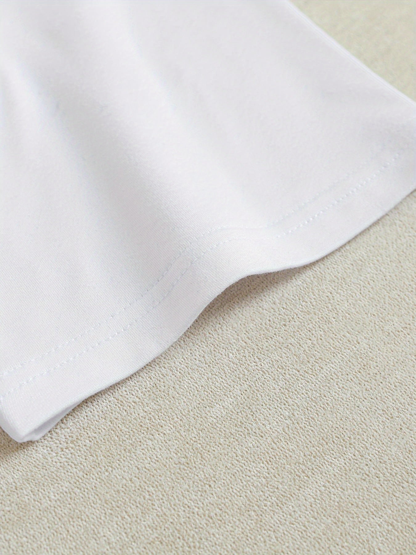 Blackpink Graphic Women's T-Shirt - Casual Short Sleeve Round Neck, Stretchy Polyester Blend, Embossed Floral & Letter Design, Perfect for Spring/Summer/Fall SS69