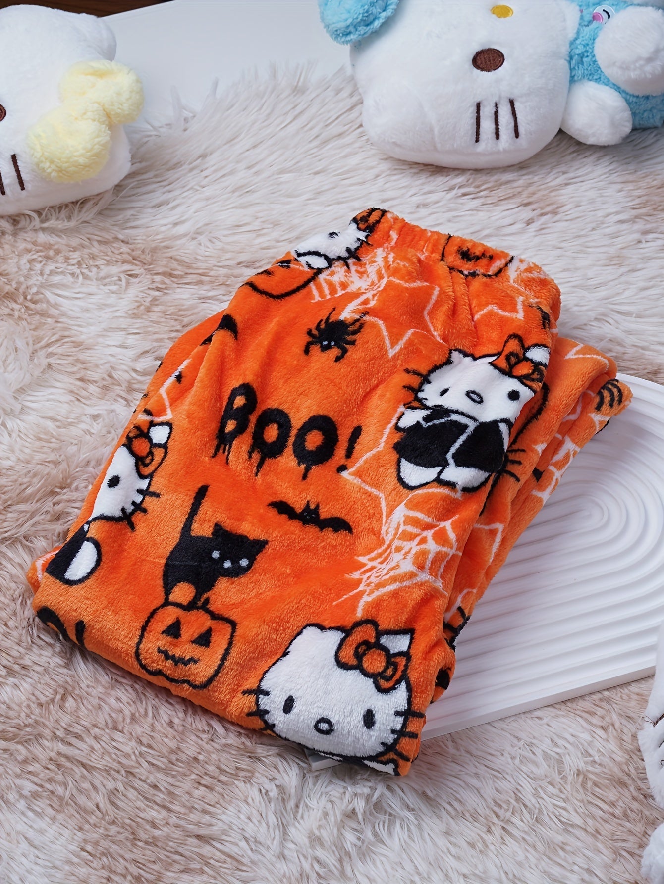 Sanrio Hello Kitty Women's Y2K Kawaii Anime Flannel Pajama Pants - Halloween Cartoon Print Sleepwear, Warm Cozy All-Season Casual Lounge Pants for Adults, Hello Kitty Pajama Pants, Adult Loungewear, Playful Sleepwear, Comfort SS69