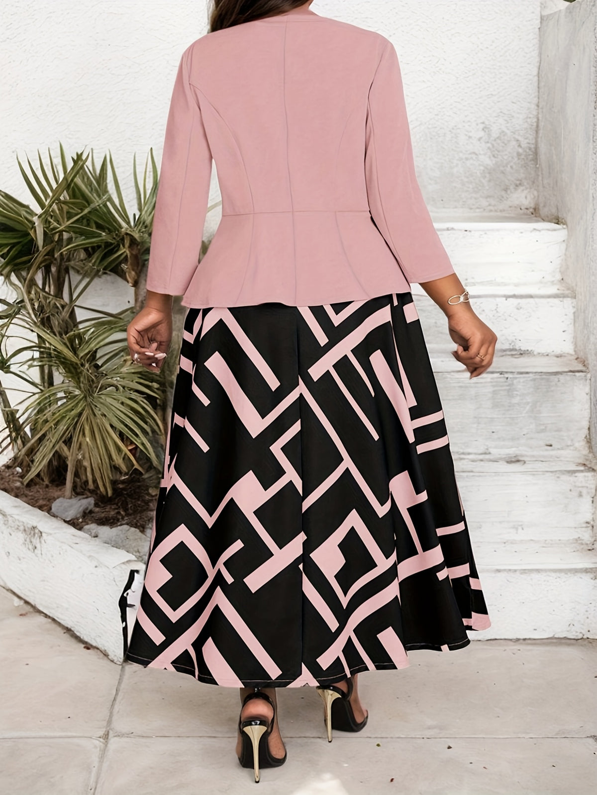 [Elegant Two-Piece Set] Elegant Plus-Size Women's Solid Color Jacket & Printed Vest Skirt Two-Piece Set