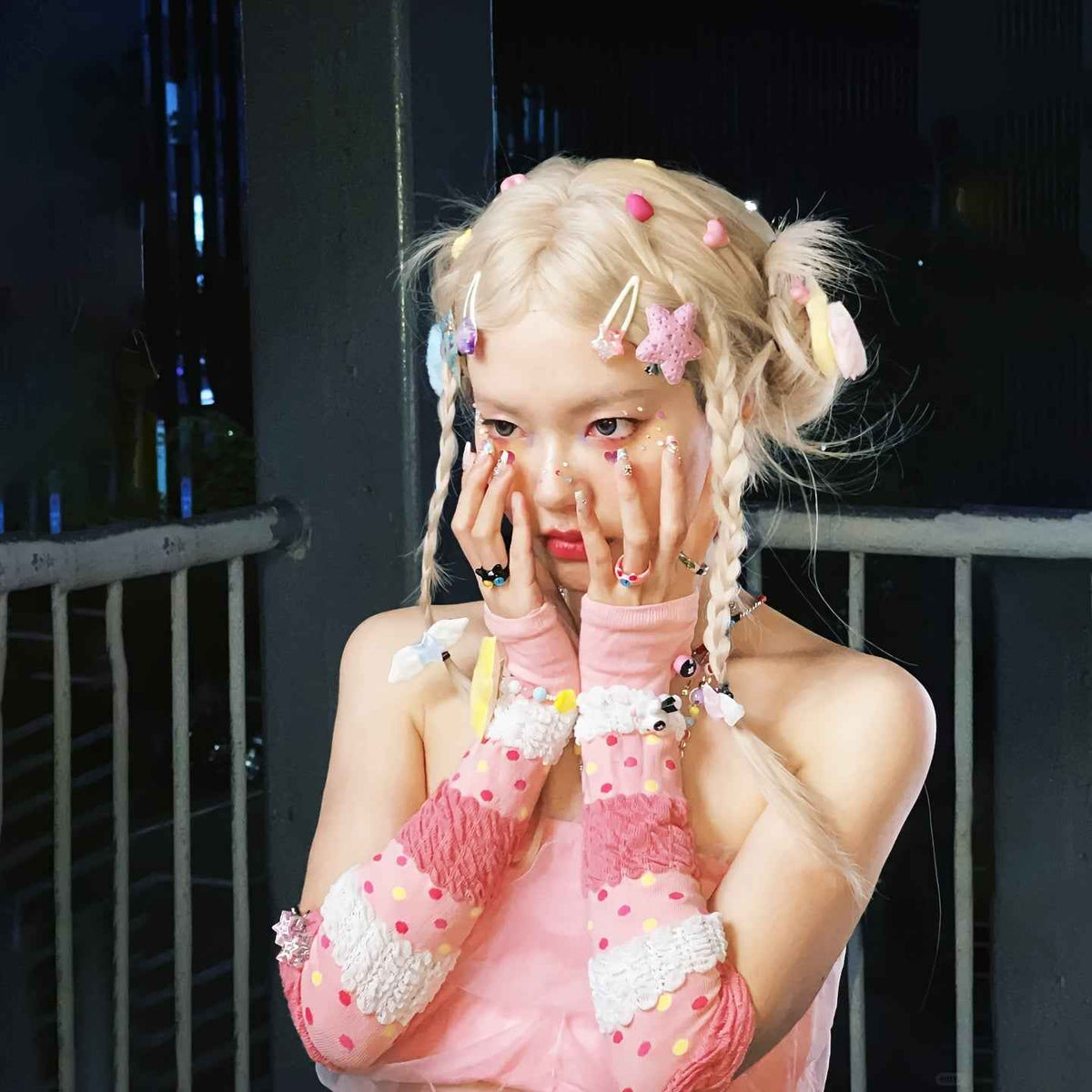 1 Pair Women'S Y2K Kawaii Harajuku Striped Fingerless Gloves - Soft Stretchy Winter Arm Warmers with Decorative Ribbons, & Mosquito Proof, Machine Washable Casual Outfit Accessories, Winter Gloves, Cold Weather Gear, Playful