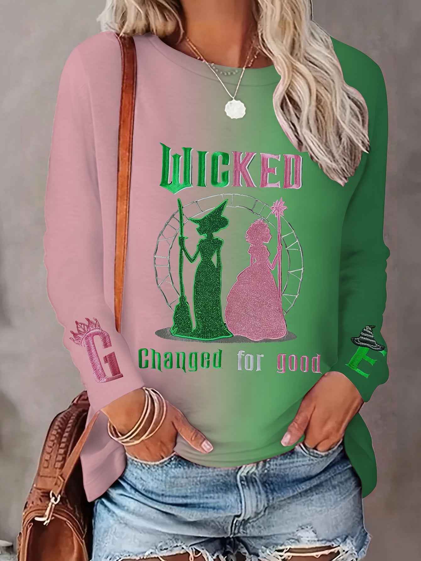 Plus-Size Women'S Wicked the Musical Inspired Graphic T-Shirt - Elphaba & Glinda Print, Gradient Green to Pink Long Sleeve Crew Neck, Comfortable Casual Fall Winter Tops, Machine Washable Themed Party Outfit Casual Attire, Se