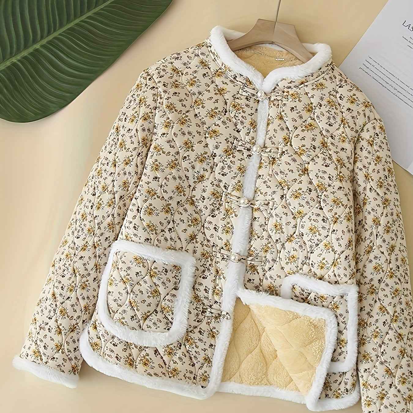 Plus Size, Women's Chinese Style Winter Coat with Cheona Collar (Standing Pronunciation) - Thick Padded Warm Jacket, Retro Button Front, Zipper Back Closure, Machine Washable Outerwear