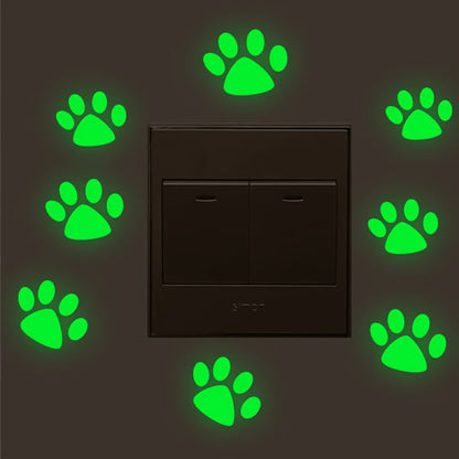 PawPals 1 Set Modern Glow-in-the-Dark Paw Print Wall Decals, Plastic Light-Up Animal Claw Stickers for Bedroom, Living Room, Entryway - Pet-Friendly Home Decor Switch and Light Wall Stickers SS69