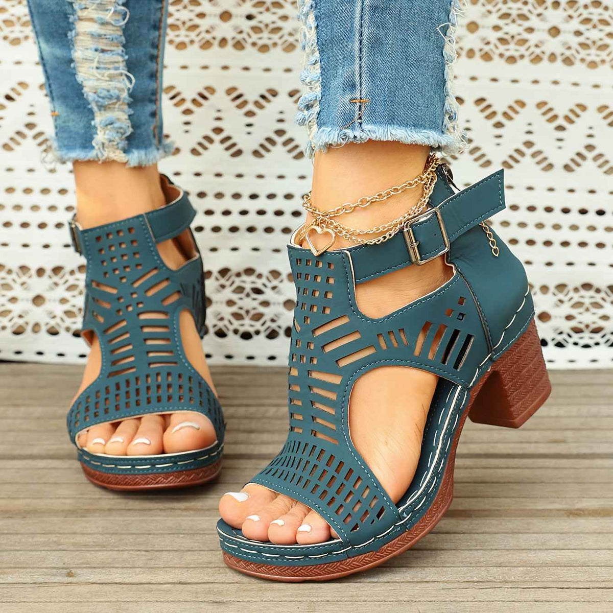 Women'S Summer Open-Toe Heel Sandals- Black Perforated Hollow Design, Ankle Strap And Zipper Closure, Stylish Breathable Casual Outdoor Shoes, Large-Size High-Heeled Sandals, Size US6-US11