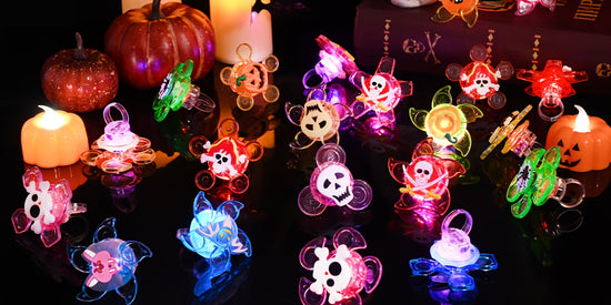 10/20/50pcs Ghost Fashion Halloween Glowing Ring, Pumpkin Skull Spider Web Bat Design, Horror Prop Supplies, Halloween Decoration, Festival Ring Design, Gift, Ring Packs. SS69