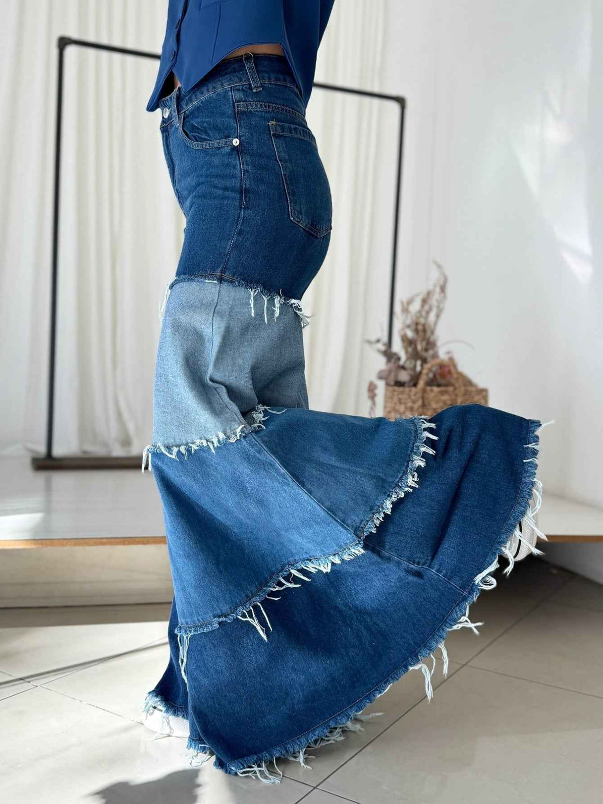 ' Wide-Leg Jeans Made of Light-Colored Distressed Denim with Patchwork Design.
