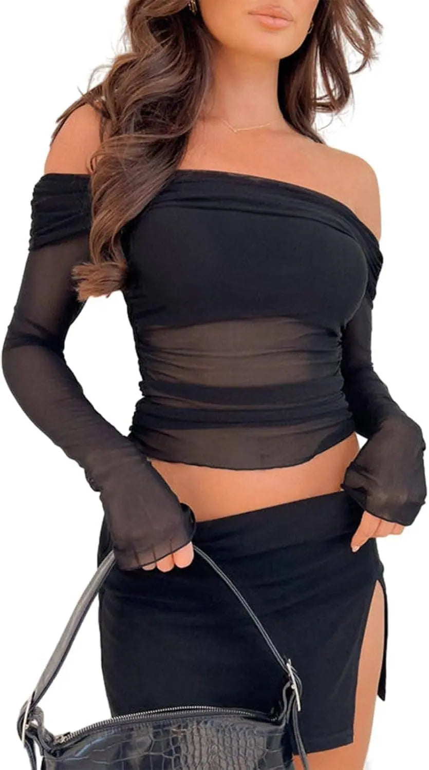 Black crop top featuring long transparent sleeves - SS69