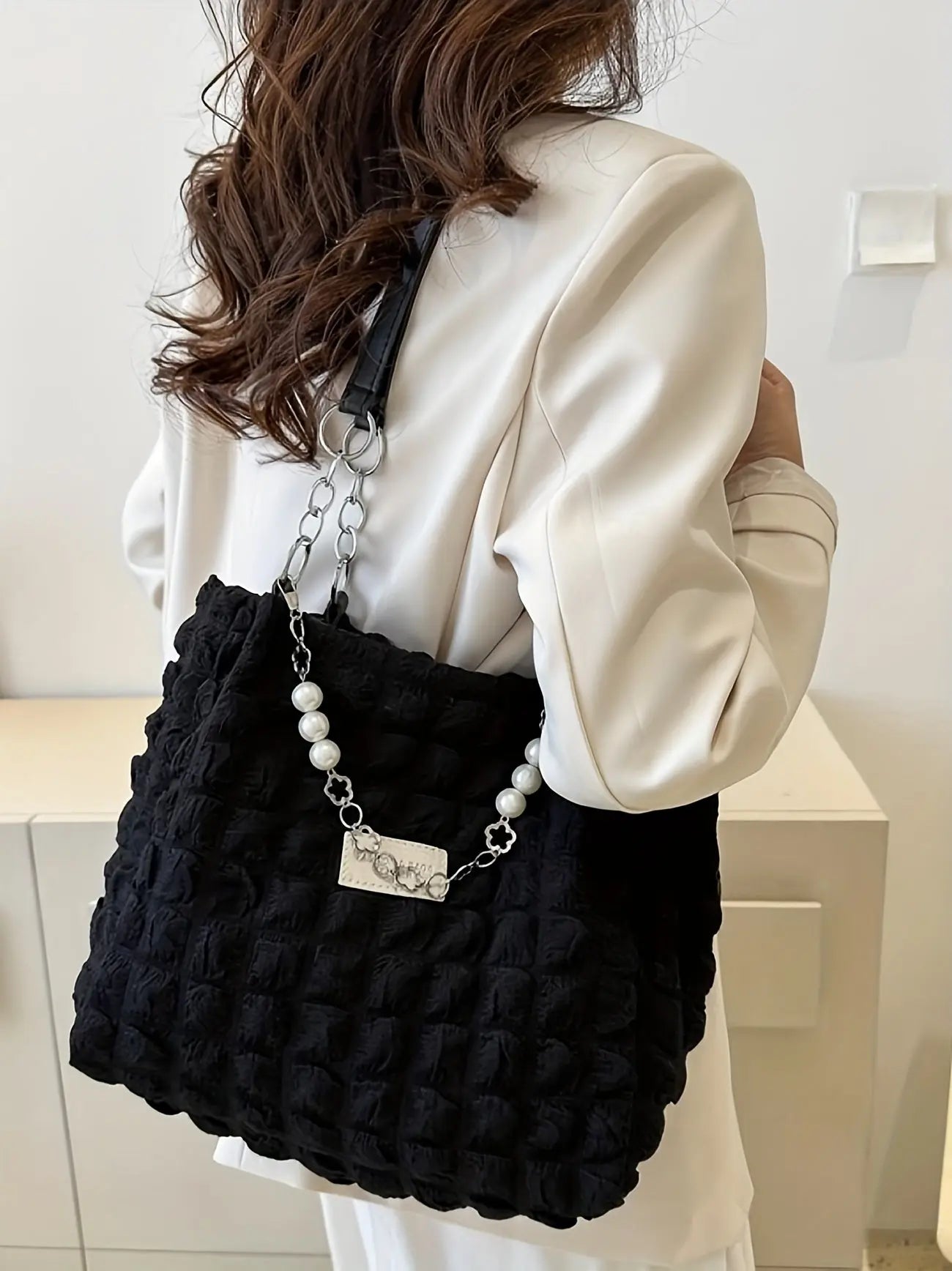 Chic Pleated Cloud Shoulder Bag - Bubble Ruched Tote with Soft Comfort - Fashionable Everyday Accessory for Women SS69