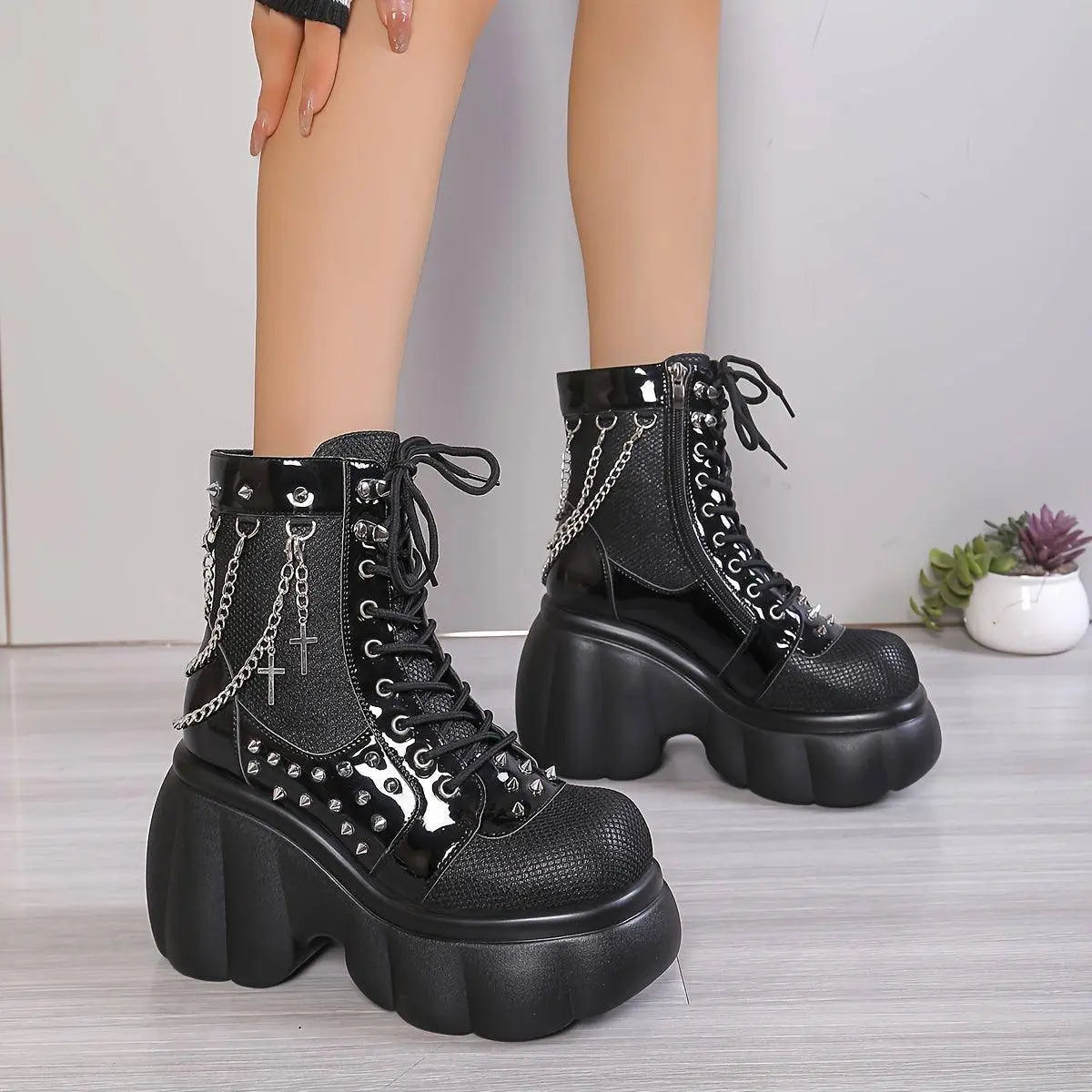 Chic Women's Fleece-Lined Platform Ankle Boots - Comfortable Side Zip Wedge Heels, Versatile Black Short Boots for Fall & Winter - SS69