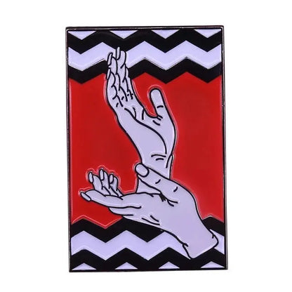 Funny TV Twin Peaks Badges Enamel Pin Brooch Cute Anime Lapel Pins for Backpacks Brooches Fashion Jewelry Accessories Gifts SS69 7.69 13