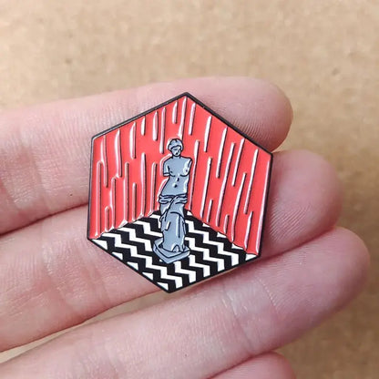 Funny TV Twin Peaks Enamel Pins Venus Badges Lapel pins Brooches Women Men Jewelry Accessories For Gifts SS69 6.69 1
