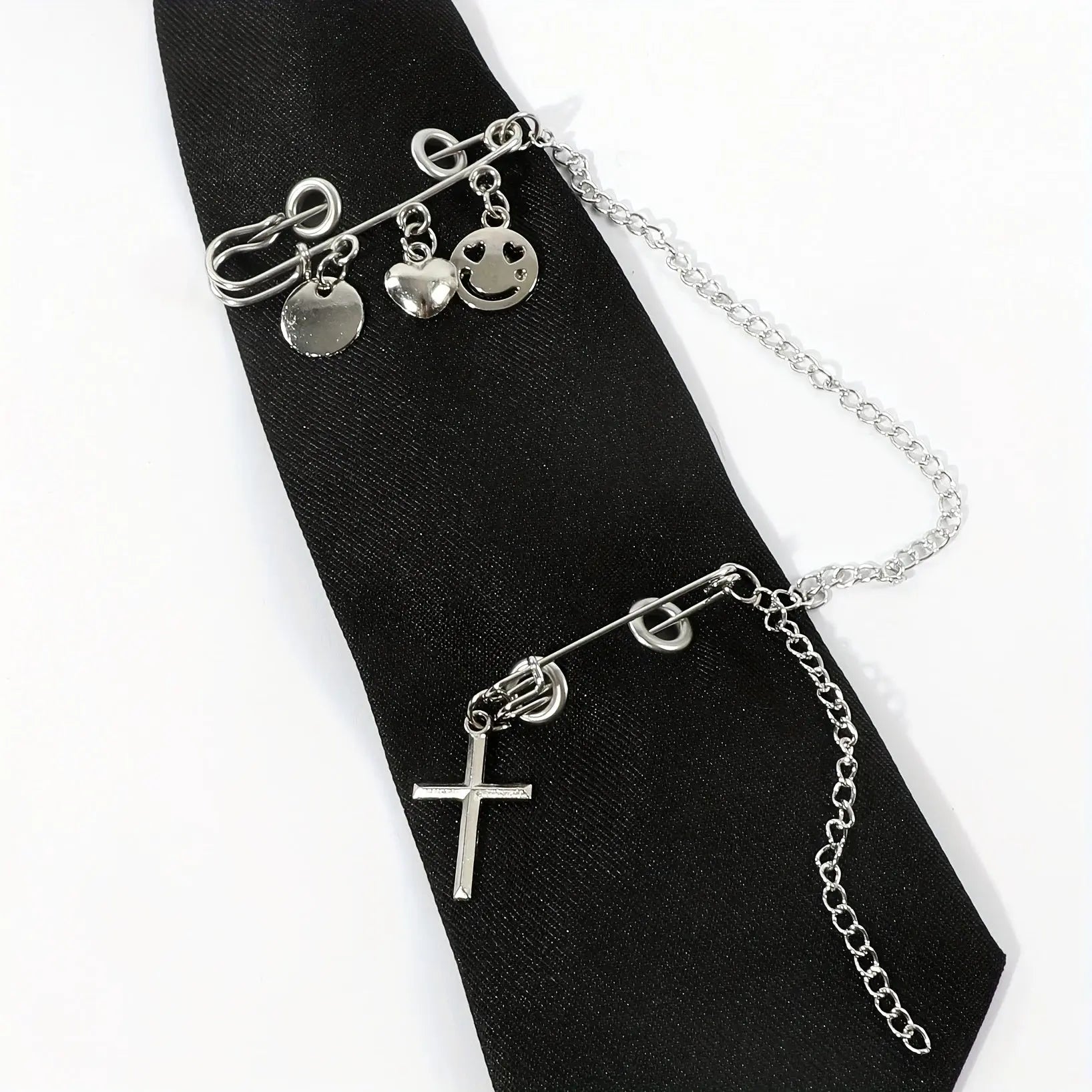 Gothic Punk Heart Tassel Pin-Up Necktie for Women - Perfect for Halloween & Party Outfits, Polyester SS69