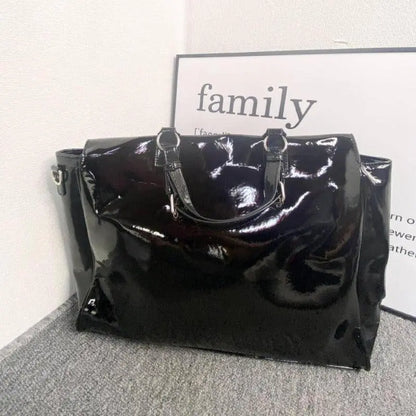 HelloKitty Large Capacity Crossbody Bag - Versatile & Fashionable Women's Shoulder Purse for Shopping, Travel, and School - Durable Faux Leather SS69