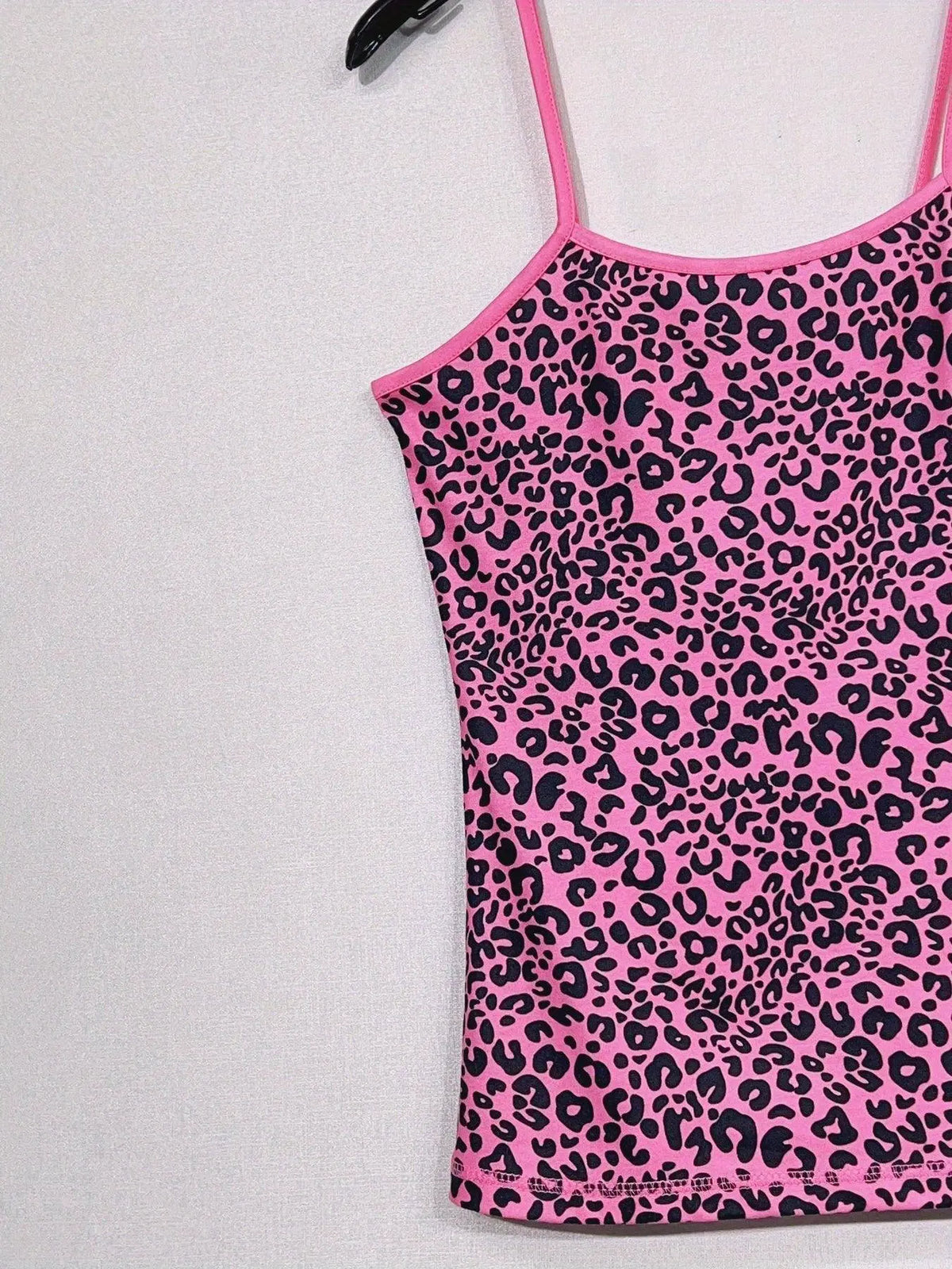 Leopard Print Cami Top, Casual Crew Neck Sleeveless Slim Spaghetti Strap Top For Spring & Summer, Women's Clothing - SS69