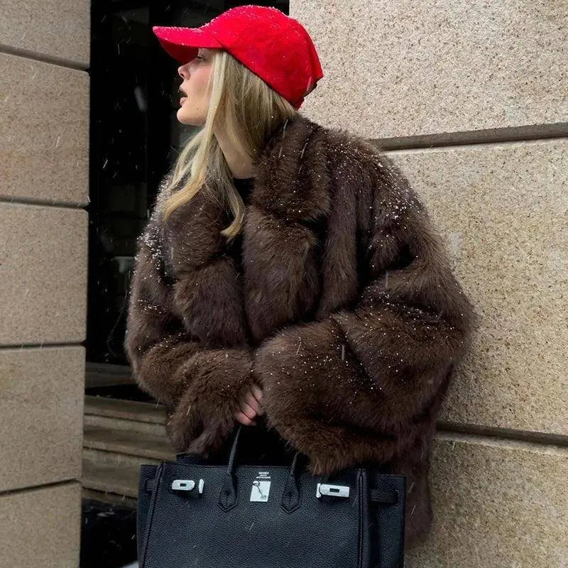 Neo Mint 2025 Winter Ins Hot Fashion Girls Oversized Gradient Fur Coat Women Thick Warm Outerwear Fluffy Faux Fox Fur Jacket SS69