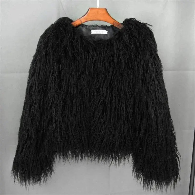 New Autumn Winter Warm Women Faux Fur Coat Loose Black White Pink Plush Coat Female Fur Jacket SS69