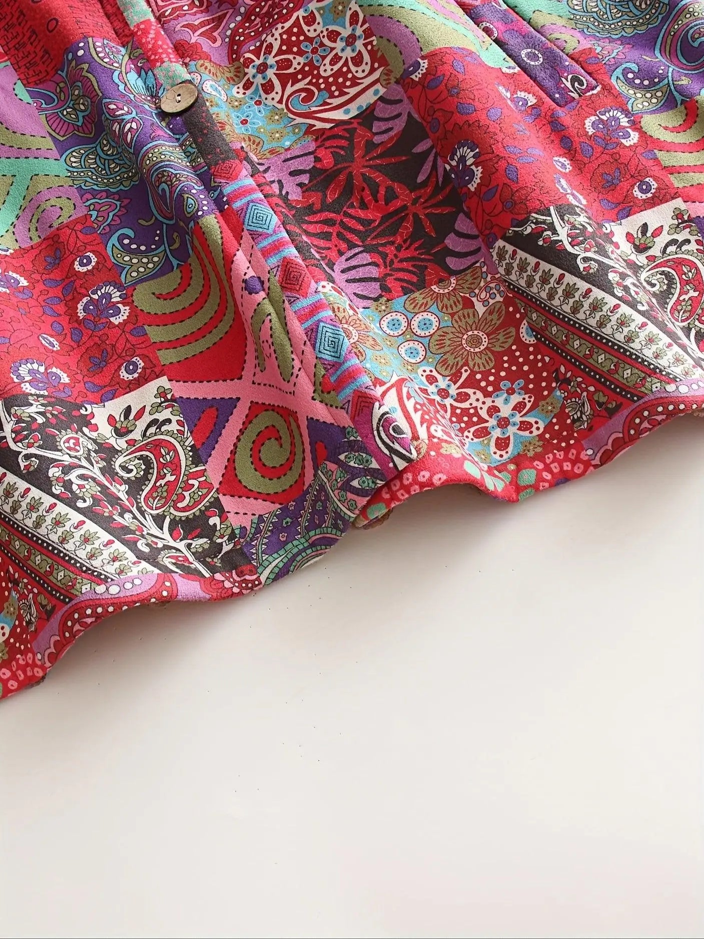 Plus Size Patchwork Print Hooded Coat, Casual Button Front Long Sleeve Warm Outerwear For Fall & Winter, Women's Plus Size Clothing - SS69