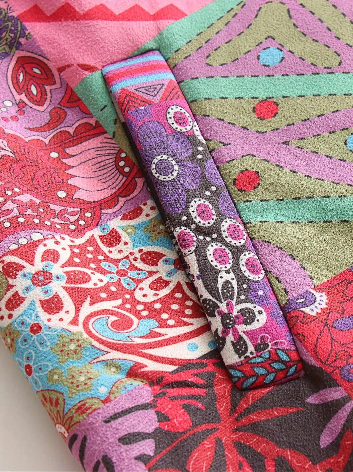 Plus Size Patchwork Print Hooded Coat, Casual Button Front Long Sleeve Warm Outerwear For Fall & Winter, Women's Plus Size Clothing - SS69