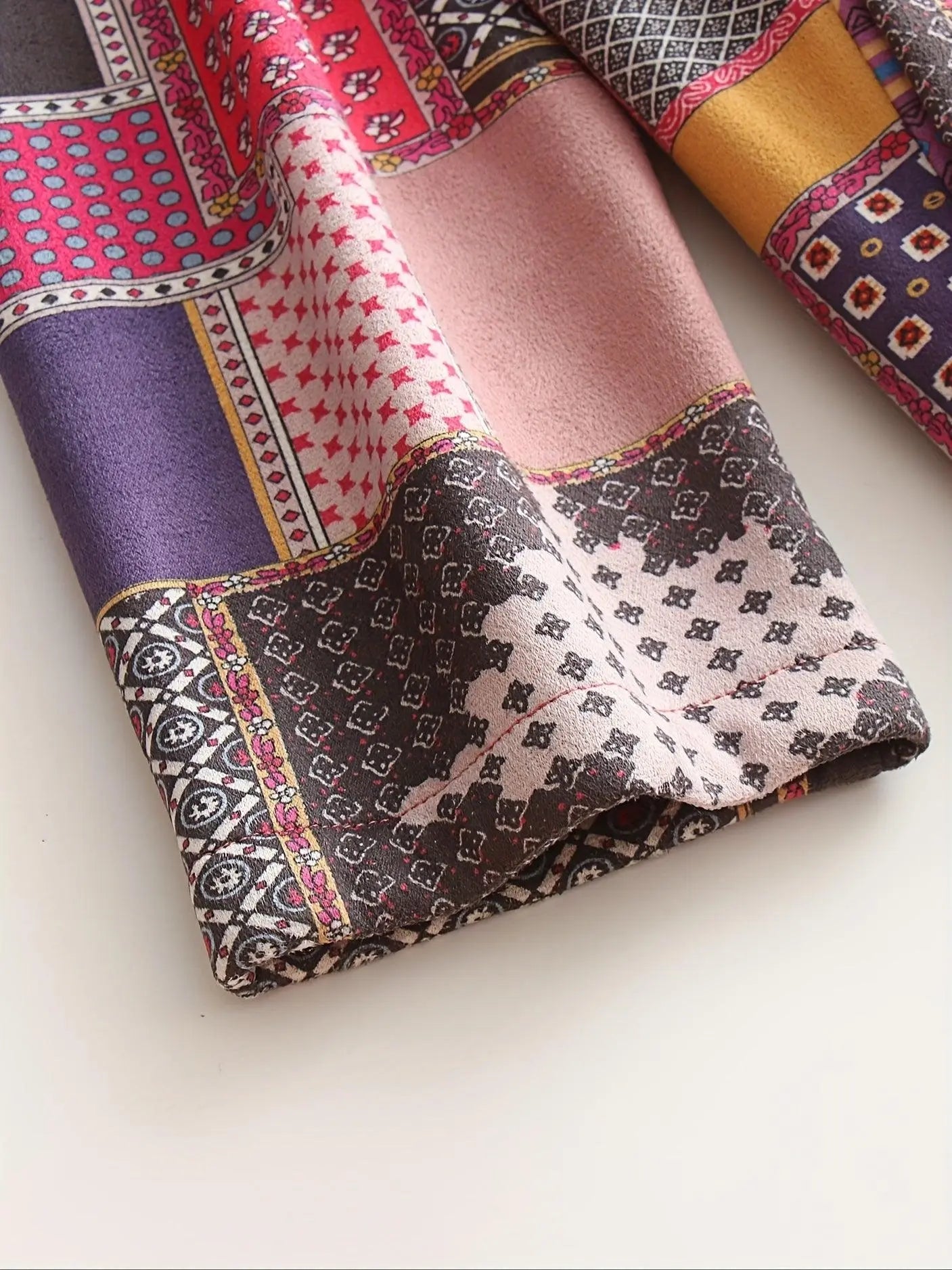 Plus Size Patchwork Print Hooded Coat, Casual Button Front Long Sleeve Warm Outerwear For Fall & Winter, Women's Plus Size Clothing - SS69