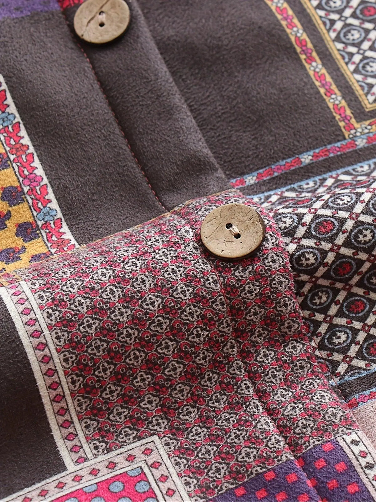 Plus Size Patchwork Print Hooded Coat, Casual Button Front Long Sleeve Warm Outerwear For Fall & Winter, Women's Plus Size Clothing - SS69