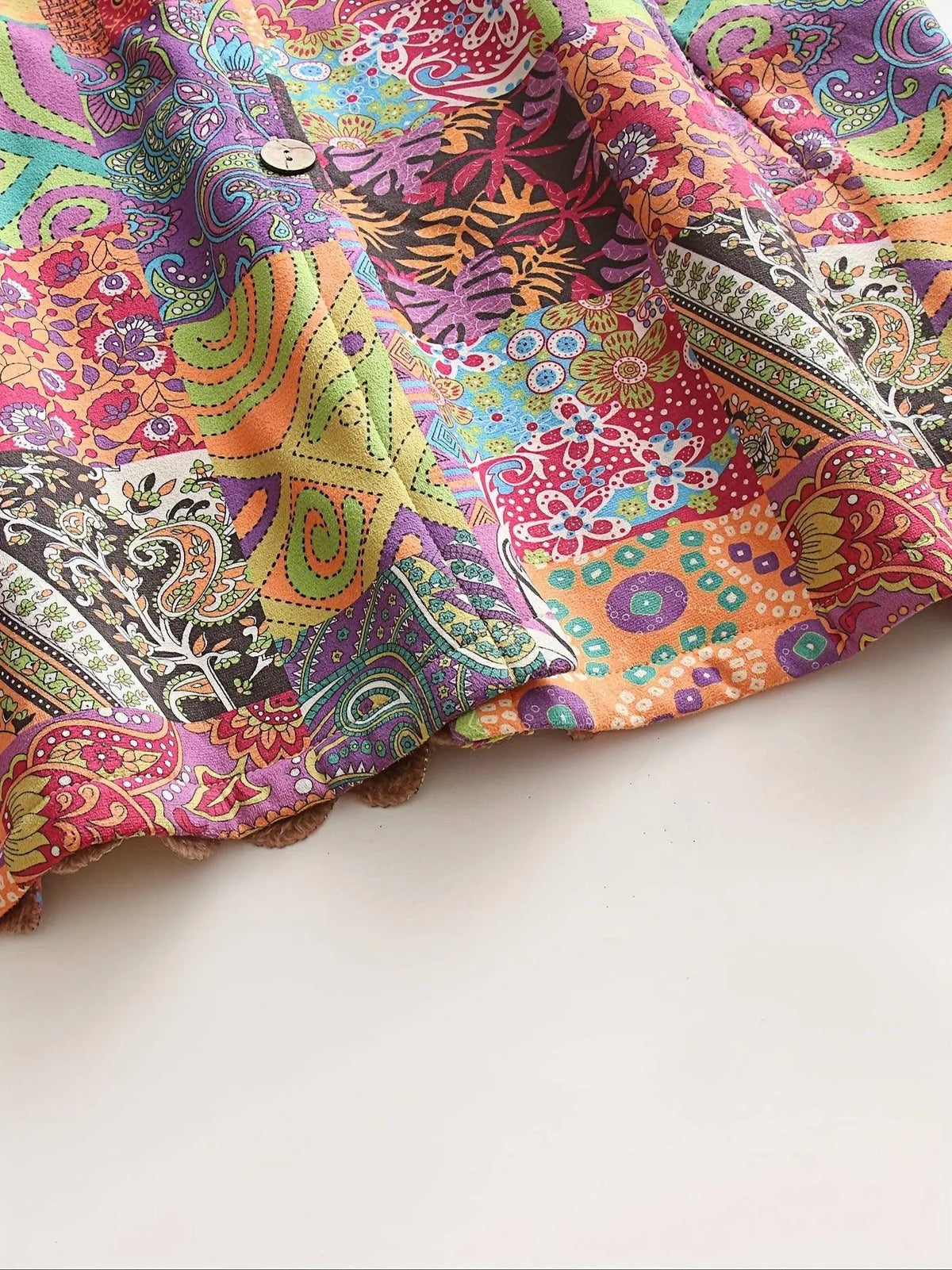 Plus Size Patchwork Print Hooded Coat, Casual Button Front Long Sleeve Warm Outerwear For Fall & Winter, Women's Plus Size Clothing SS69