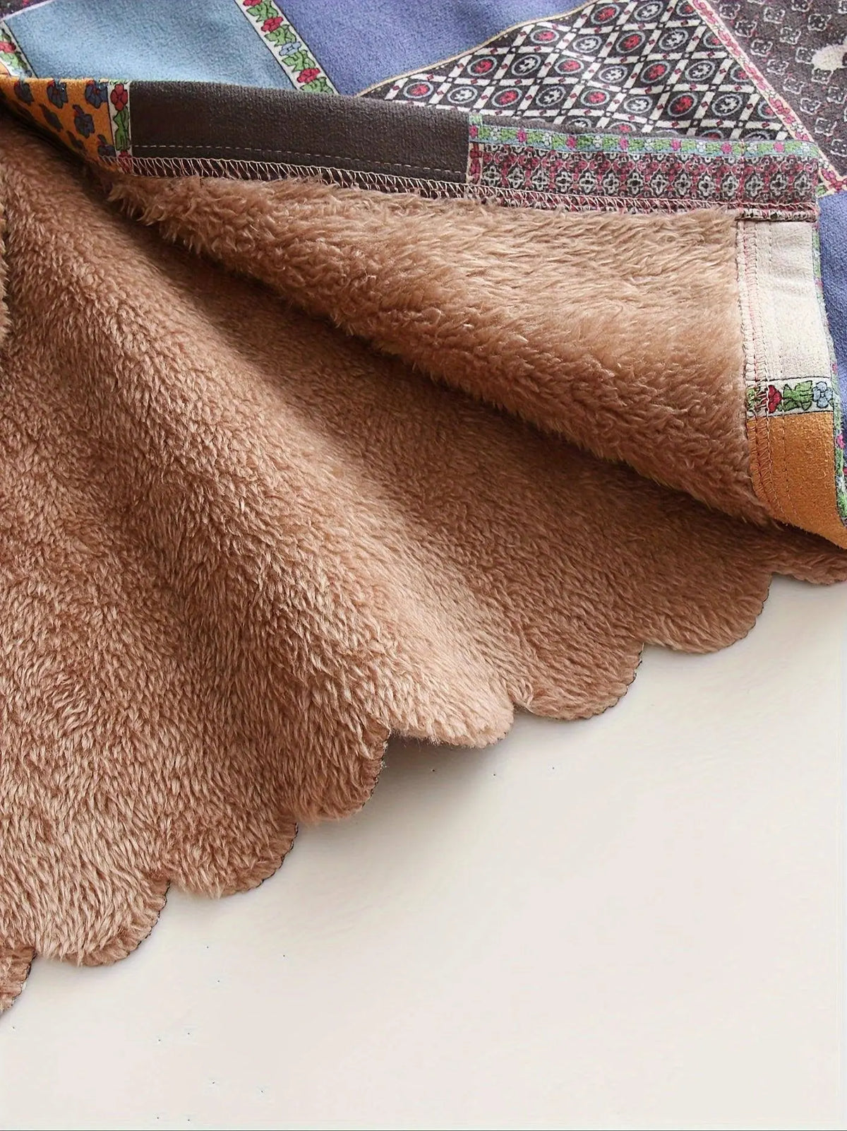 Plus Size Patchwork Print Hooded Coat, Casual Button Front Long Sleeve Warm Outerwear For Fall & Winter, Women's Plus Size Clothing SS69